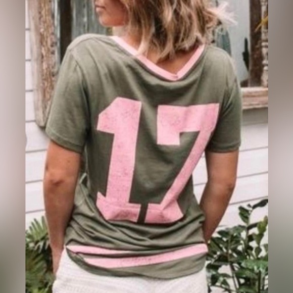 💗 Spell Angels Tee BNWT Size XL 💗 PRICE DROP ON THE BEST TEE EVER…. VERY RARE! - Picture 3 of 8